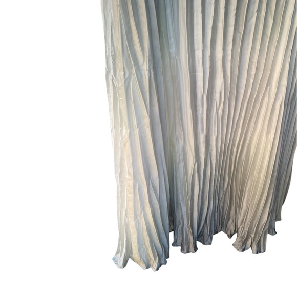 Chico's Crinkle Ombre Green Accordian Pleated Lined Size: 3 - Picture 2 of 12